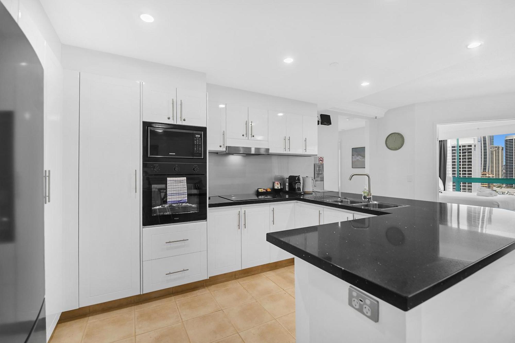 Crown Tower By Serain Residences Gold Coast Eksteriør billede